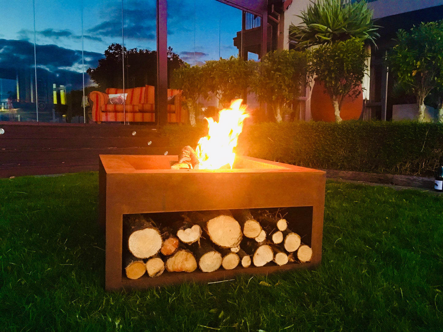 Fire Pit Square 800 With Storage