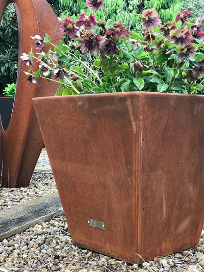 Corten Tapered Column 500