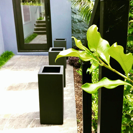 Black Powder Coated Column 750