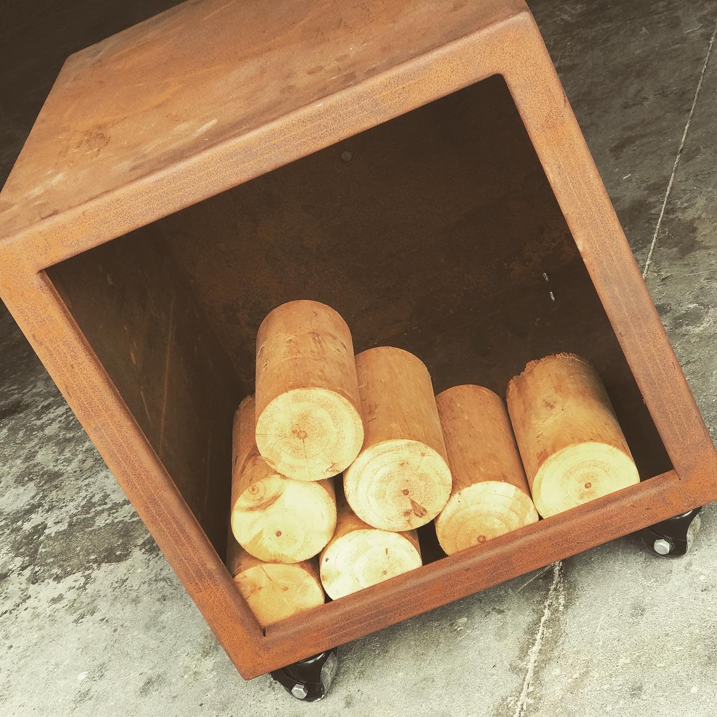 Fuego De Acero Wood Storage